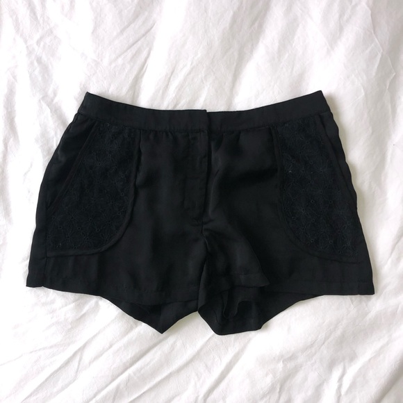 Satin shorts - Picture 1 of 3